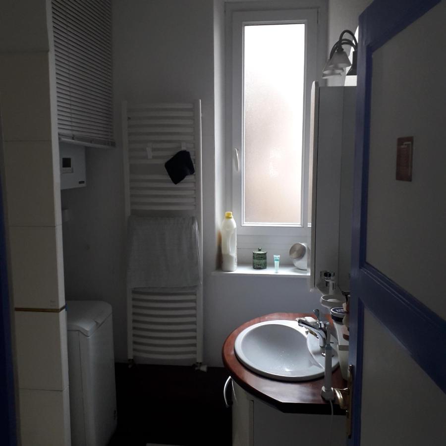 Chambre Meublee Au Coeur De Ville - Chez L'Habitant เลอ ครูโซต์ ภายนอก รูปภาพ