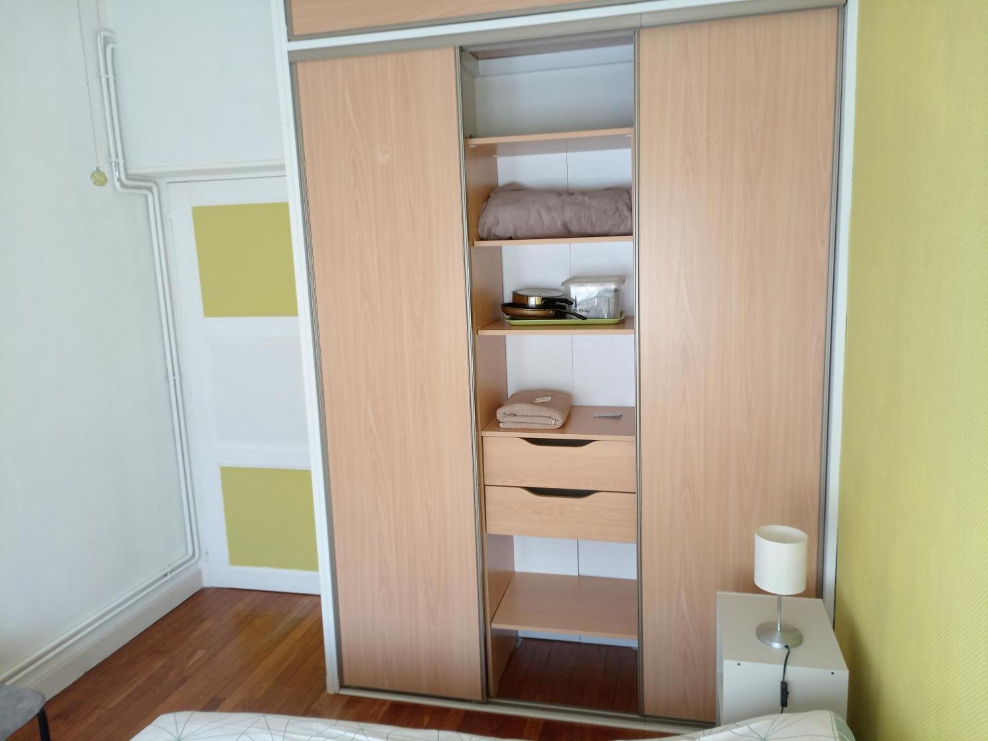 Chambre Meublee Au Coeur De Ville - Chez L'Habitant เลอ ครูโซต์ ภายนอก รูปภาพ